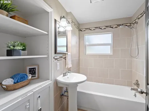1110 B Street Washougal WA 98671