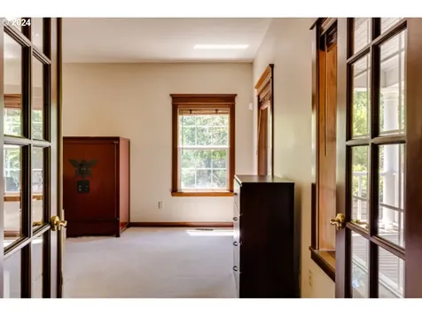 1103 S 68th Place Springfield OR 97478