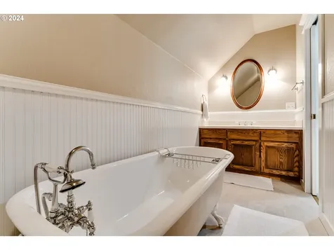 1103 S 68th Place Springfield OR 97478