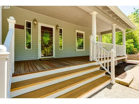 1103 S 68th Place Springfield OR 97478