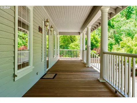 1103 S 68th Place Springfield OR 97478