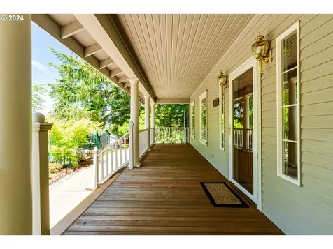 1103 S 68th Place Springfield OR 97478