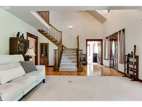 1103 S 68th Place Springfield OR 97478