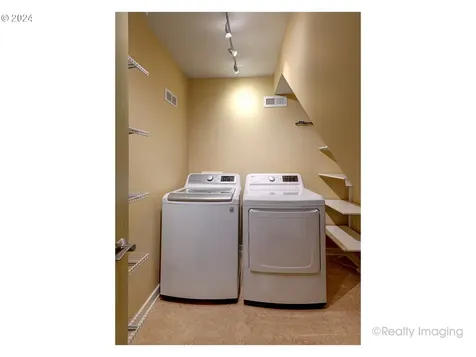 400 NW Maywood Drive Portland OR 97210