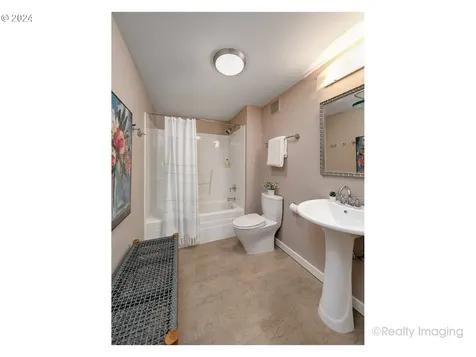 400 NW Maywood Drive Portland OR 97210