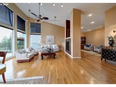 400 NW Maywood Drive Portland OR 97210