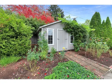 99 Wedgewood Drive Eugene OR 97404