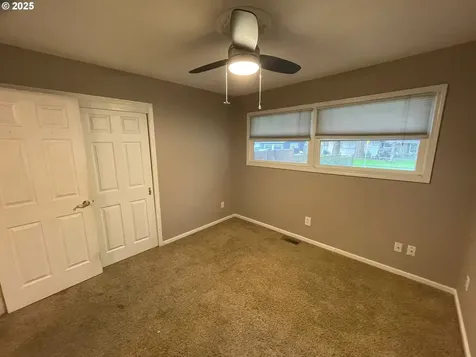 905 NE 131st Place Portland OR 97230