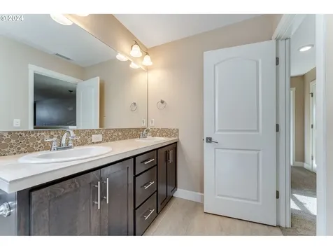 16604 Ne 98th Street Vancouver WA 98682