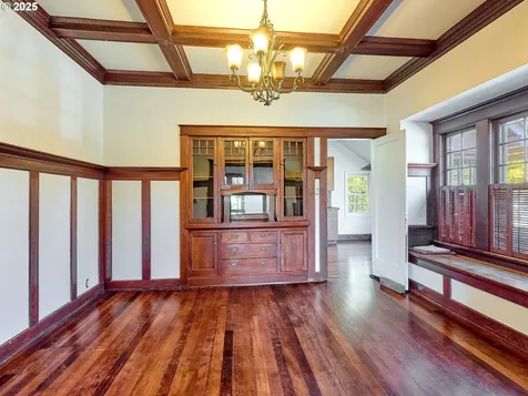 955 Bryan Street Woodburn OR 97071