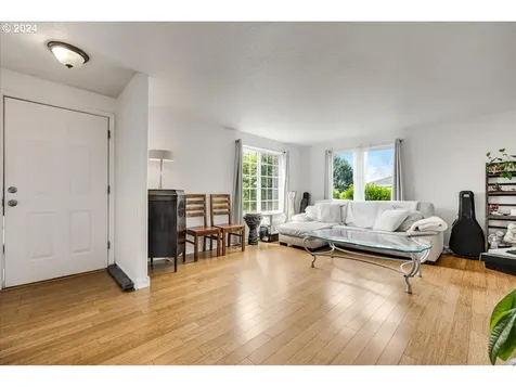 792 16th Street Lafayette OR 97127