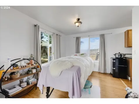792 16th Street Lafayette OR 97127