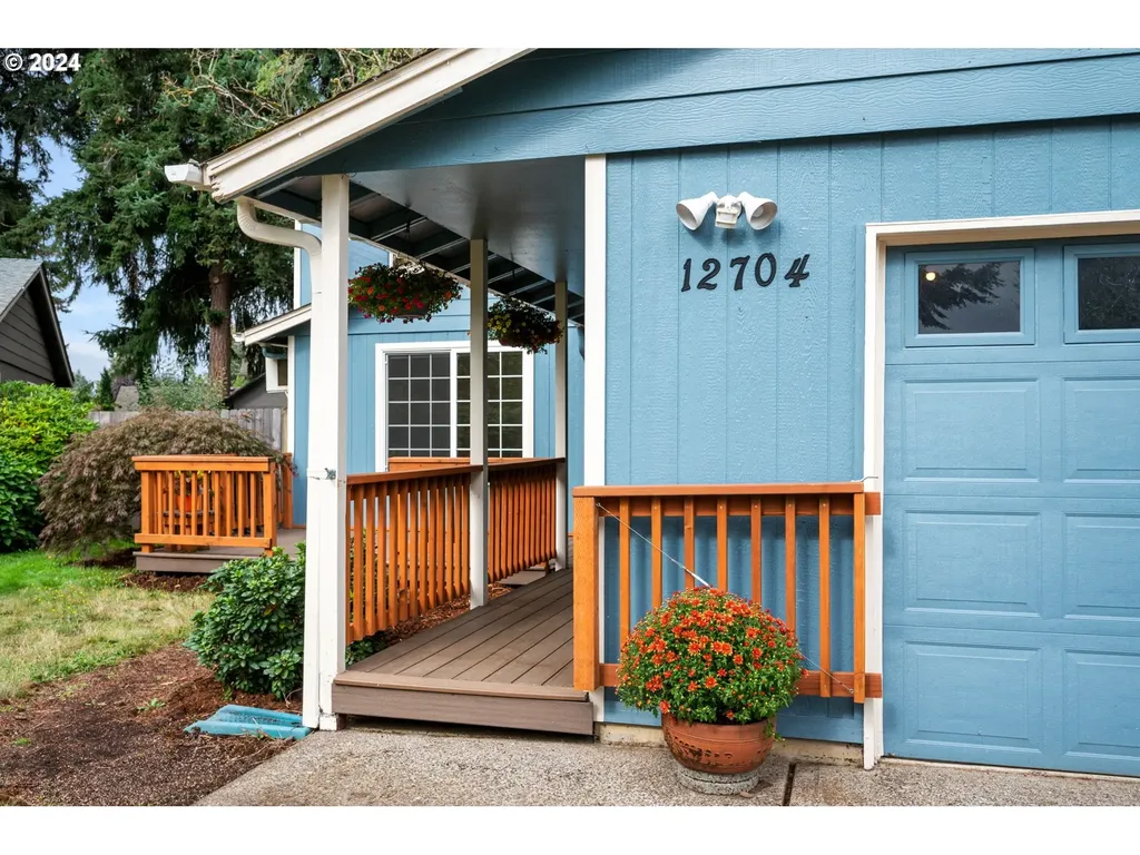 12704 NE 38th Circle Vancouver WA 98682