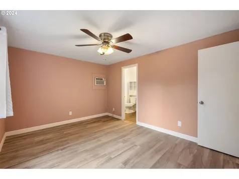 12704 NE 38th Circle Vancouver WA 98682