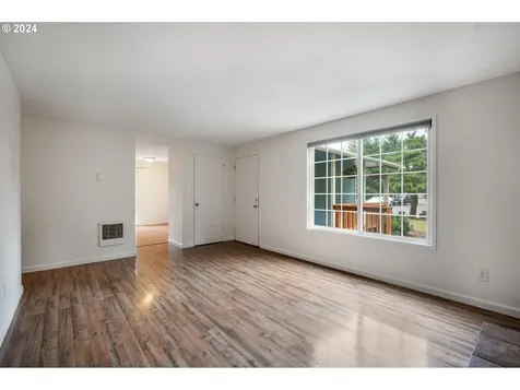 12704 NE 38th Circle Vancouver WA 98682