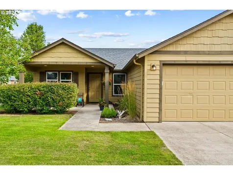 1895 Adelman Loop Eugene OR 97402
