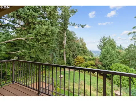 2360 Valley View Drive West Linn OR 97068