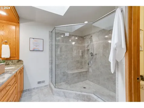2360 Valley View Drive West Linn OR 97068