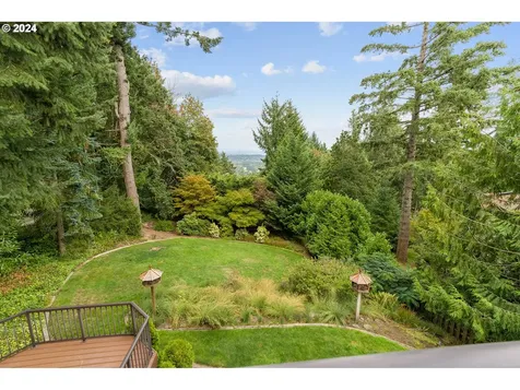 2360 Valley View Drive West Linn OR 97068