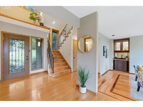 2360 Valley View Drive West Linn OR 97068