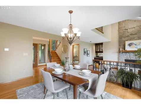2360 Valley View Drive West Linn OR 97068