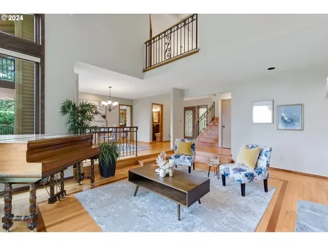 2360 Valley View Drive West Linn OR 97068