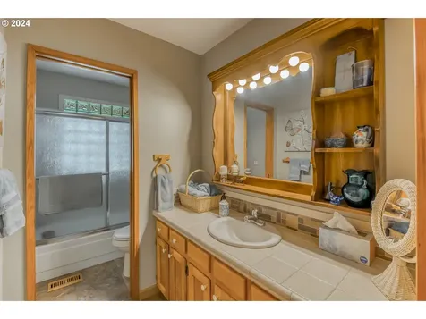 16501 SE Creswell Cove Lane Happy Valley OR 97086