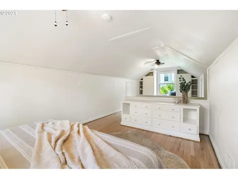 5734 Ne Mallory Avenue Portland OR 97211