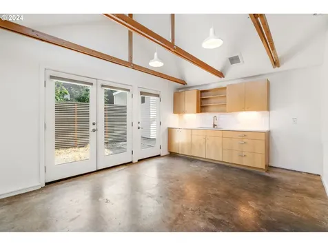 5734 Ne Mallory Avenue Portland OR 97211