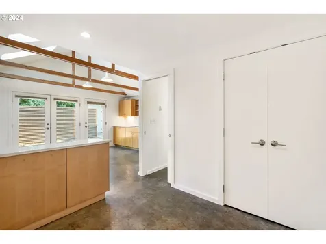 5734 Ne Mallory Avenue Portland OR 97211