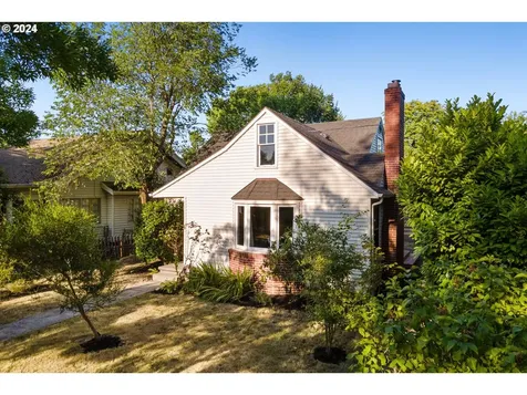5734 Ne Mallory Avenue Portland OR 97211