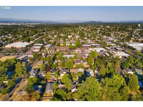 5734 Ne Mallory Avenue Portland OR 97211