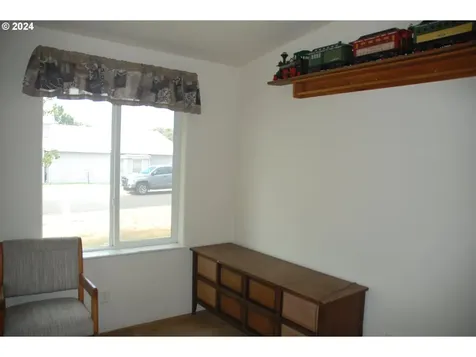 205 W Pennoyer Street Condon OR 97823