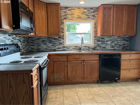 304 N River Street Enterprise OR 97828