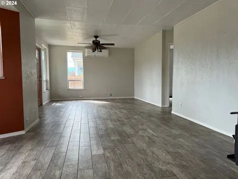 304 N River Street Enterprise OR 97828