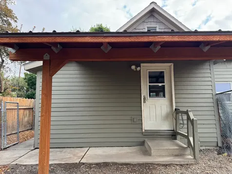 304 N River Street Enterprise OR 97828