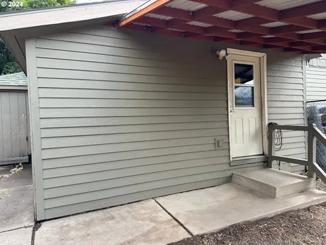 304 N River Street Enterprise OR 97828