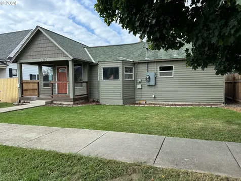 304 N River Street Enterprise OR 97828