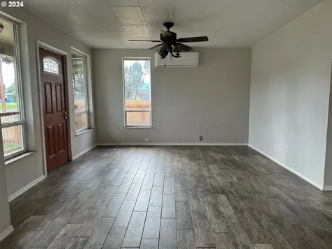 304 N River Street Enterprise OR 97828