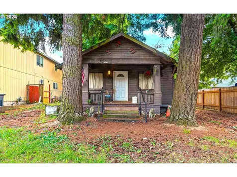 9112 Se Clinton Street Portland OR 97266