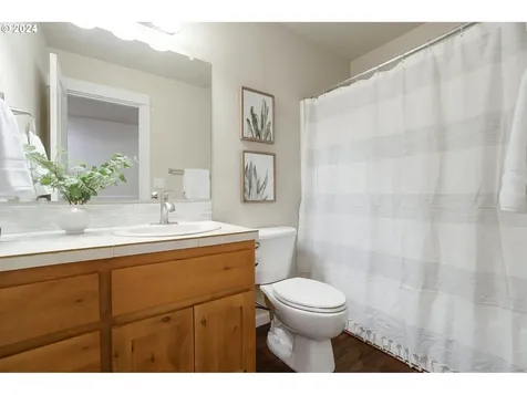 6434 SW Onassis Place Beaverton OR 97007