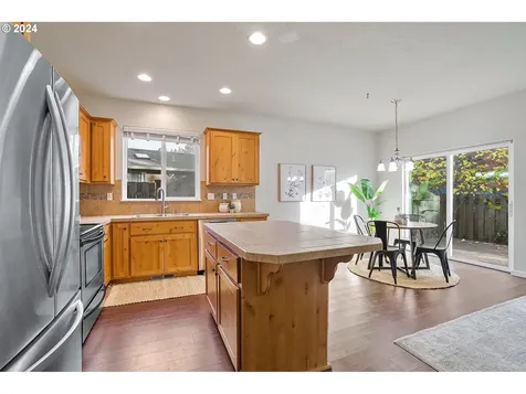 6434 SW Onassis Place Beaverton OR 97007