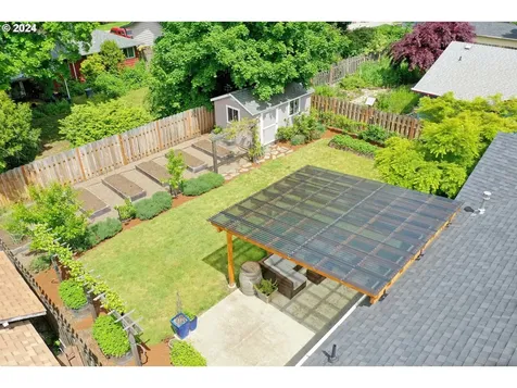 739 NW Garibaldi Street Hillsboro OR 97124