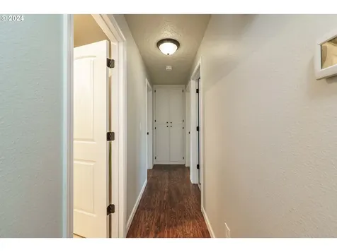 8905 NE 102nd Street Vancouver WA 98662