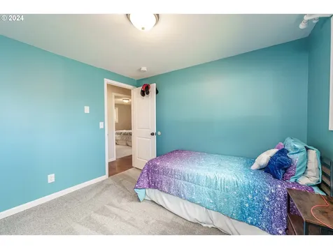 8905 NE 102nd Street Vancouver WA 98662