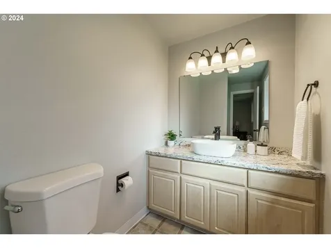 8905 NE 102nd Street Vancouver WA 98662