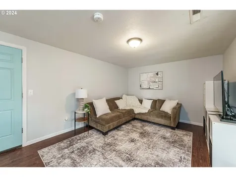 8905 NE 102nd Street Vancouver WA 98662