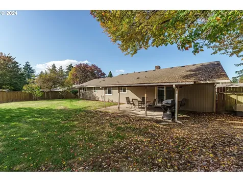 8905 NE 102nd Street Vancouver WA 98662