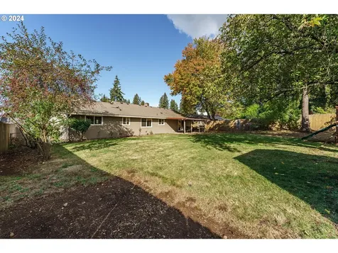 8905 NE 102nd Street Vancouver WA 98662
