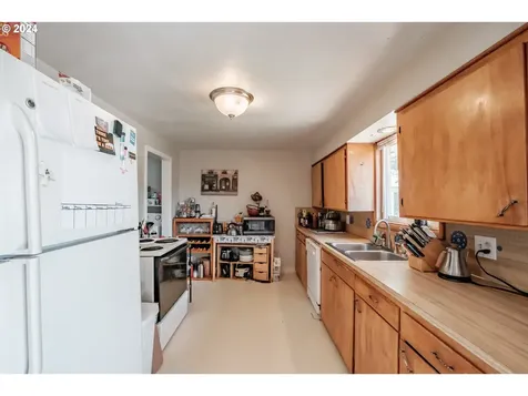 428/430 SE Bridgeway Avenue Corvallis OR 97333